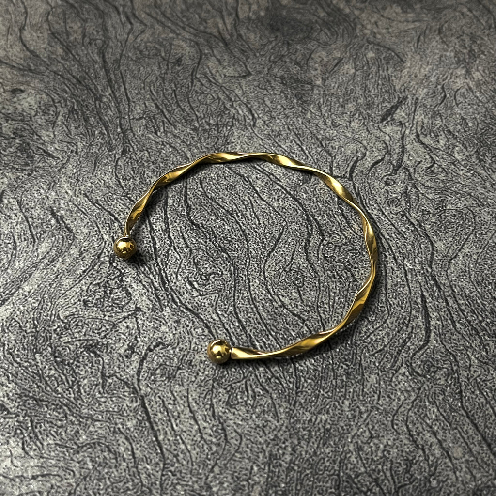 Twisted Bracelet