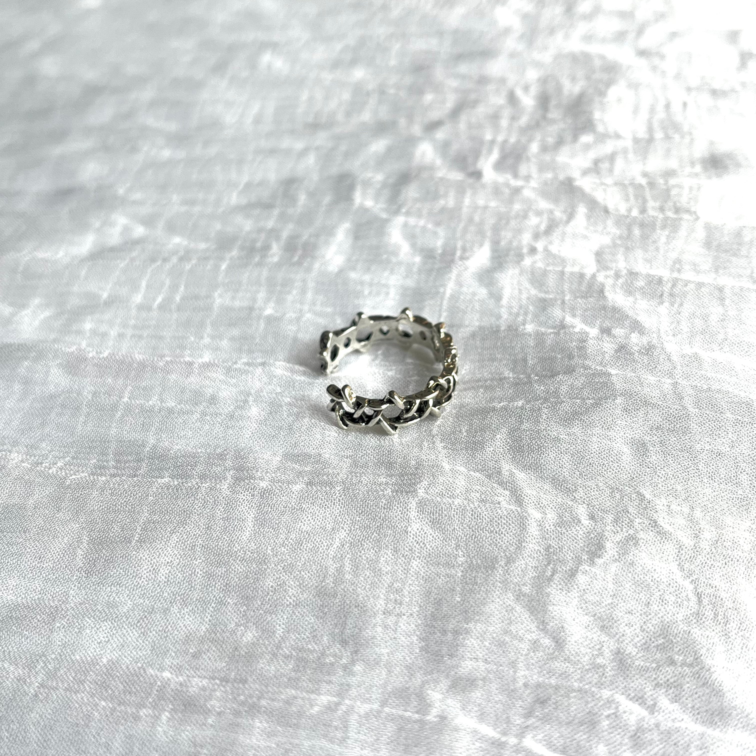 Thistle Link Ring