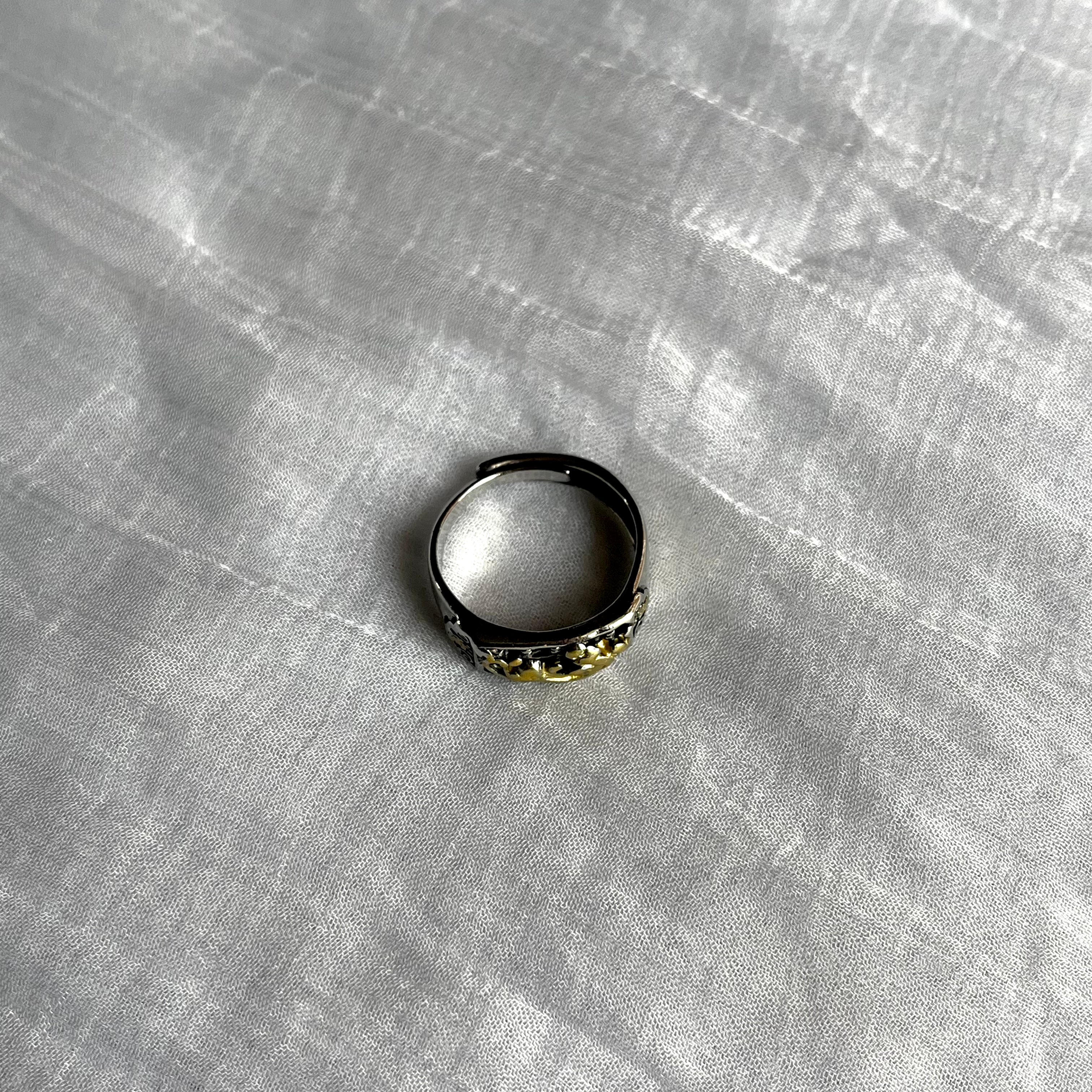 Retro Ring