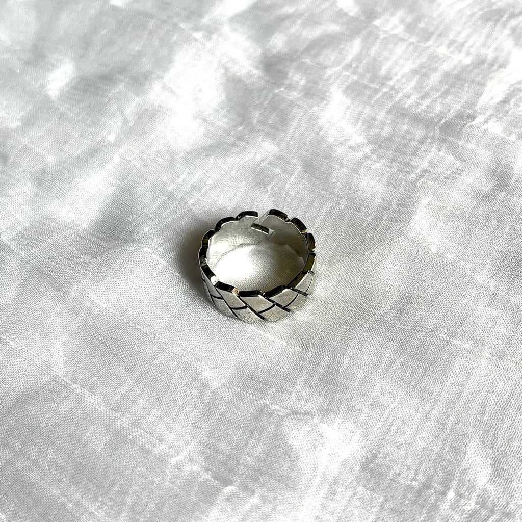 Nexus Ring